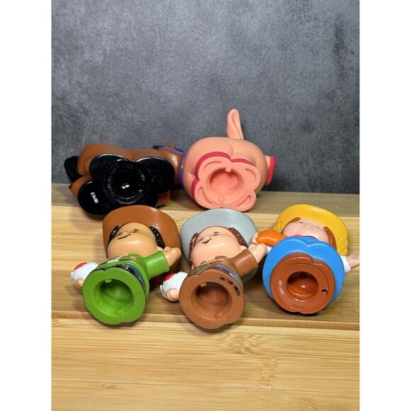 Fisher Price Little People Tow N Pull Farm Tractor W/ 5 Figures - Pig & Horse - Picture 7 of 7